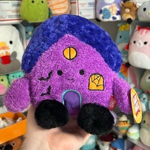 7.5” Hakim SpookyBumz 2024 Haunted House 2024 BunBumz